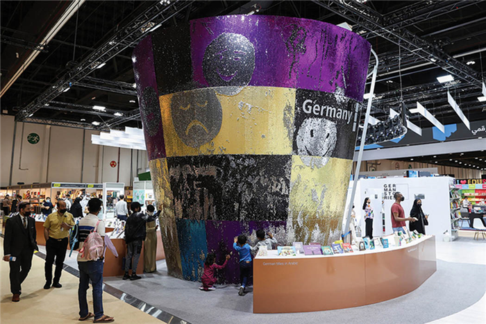 علي بن تميم: المعرض سعى لنقل صورة مشرّفة تليق بمكانة الإمارات