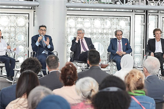 «أبوظبي للغة العربية» يؤكد دور الترجمات في نقل المعارف