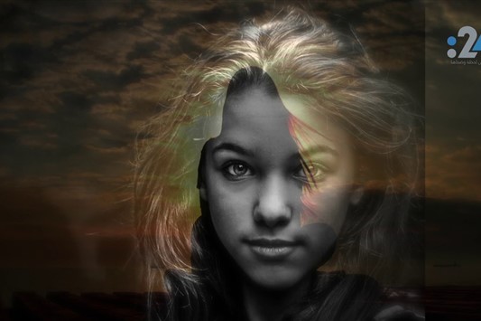 كأن الغمام لها عاشق